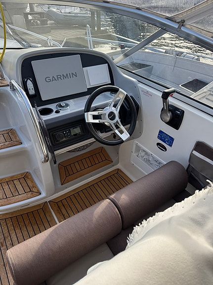 Yamarin 79 DC – Yamaha F250 – endast 160 h – nyservad & mycket välutrustad 6 of 12