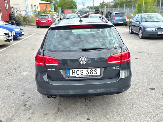 Volkswagen Passat 6 of 17