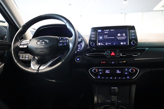 Hyundai i30 16 of 25