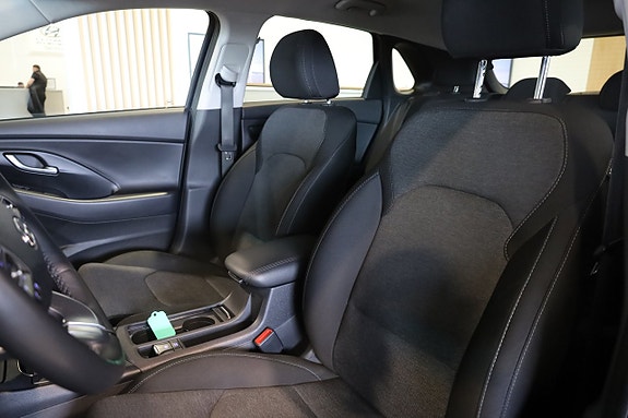 Hyundai i30 12 of 25