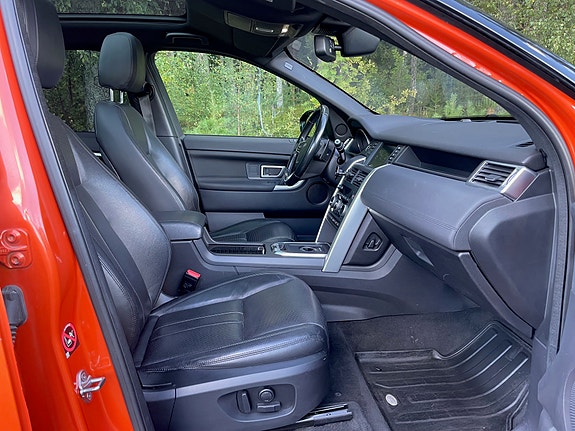 Land Rover Discovery Sport 5 of 8