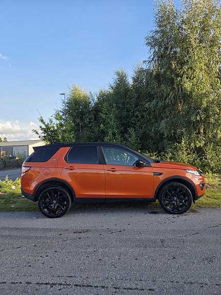 Land Rover Discovery Sport 3 of 8
