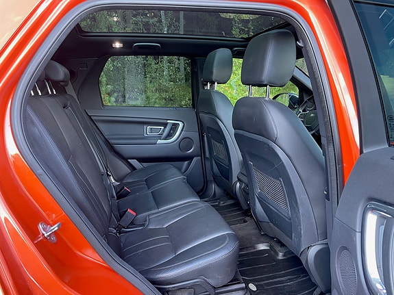 Land Rover Discovery Sport 6 of 8