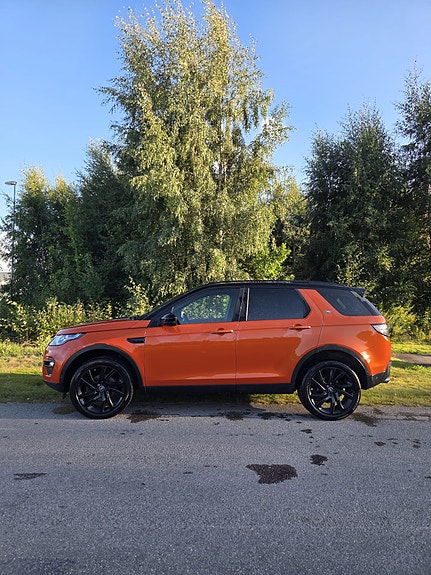 Land Rover Discovery Sport 2 of 8