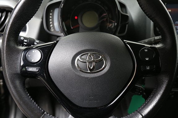 Toyota Aygo 16 of 21