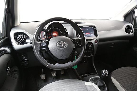 Toyota Aygo 13 of 21