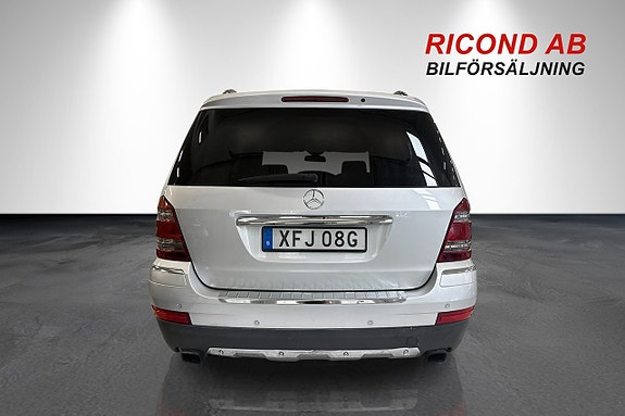 Mercedes-Benz GL320 6 of 18