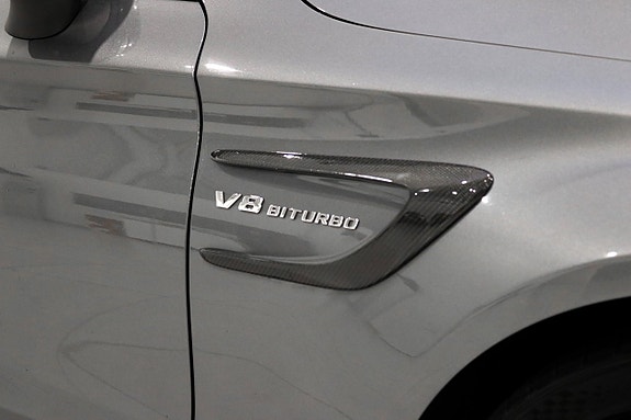 Mercedes-Benz C63 12 of 30