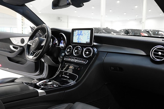 Mercedes-Benz C63 20 of 30