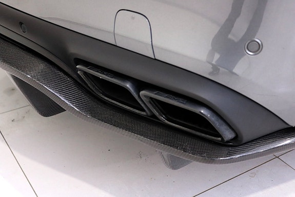 Mercedes-Benz C63 13 of 30