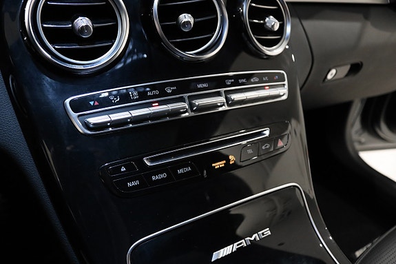 Mercedes-Benz C63 26 of 30