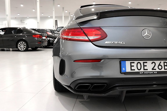 Mercedes-Benz C63 6 of 30