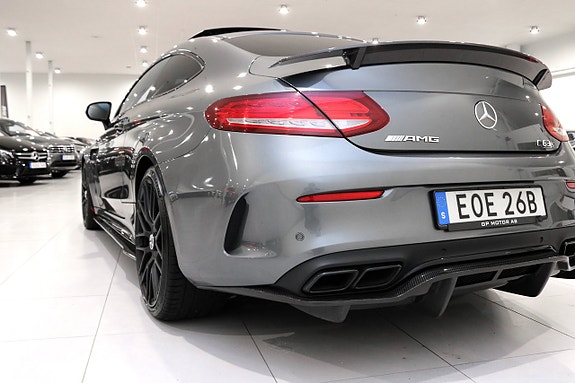 Mercedes-Benz C63 7 of 30
