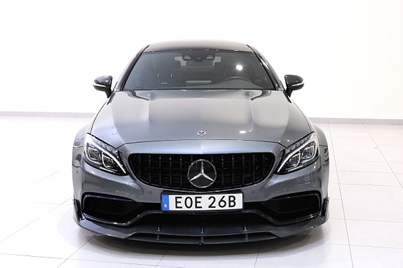 Mercedes-Benz C63 10 of 30