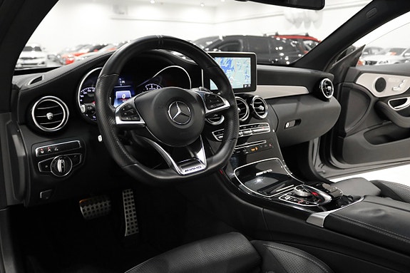 Mercedes-Benz C63 18 of 30
