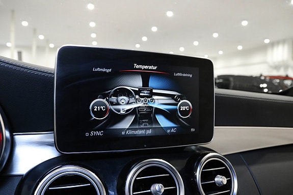 Mercedes-Benz C63 29 of 30