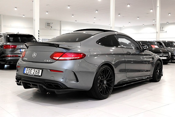 Mercedes-Benz C63 3 of 30