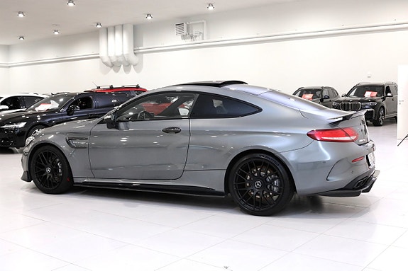 Mercedes-Benz C63 8 of 30