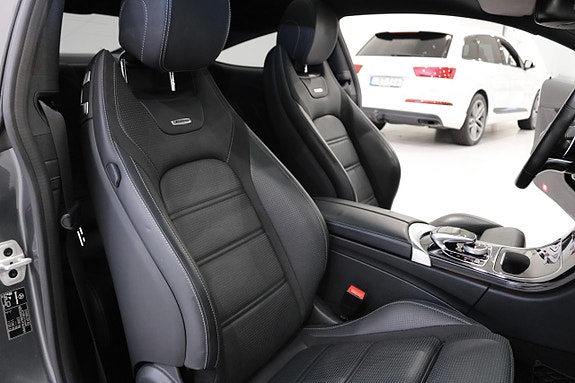 Mercedes-Benz C63 24 of 30