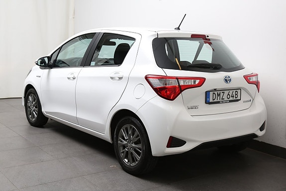 Toyota Yaris 4 of 23
