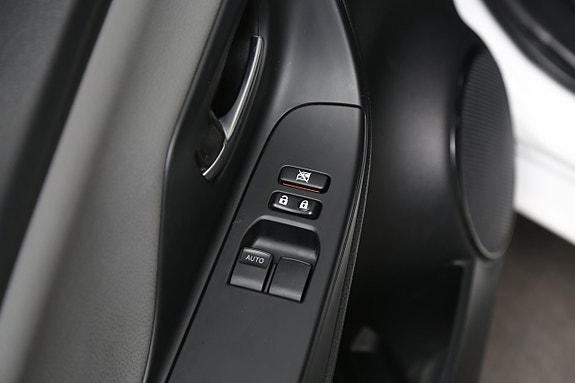 Toyota Yaris 16 of 23