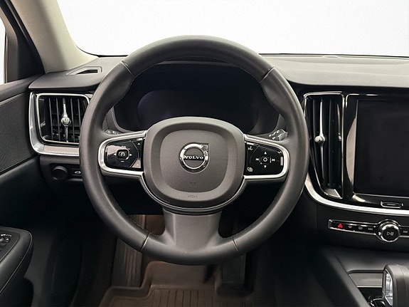 Volvo V60 Cross Country 10 of 30