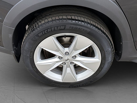 Volvo V60 Cross Country 29 of 30