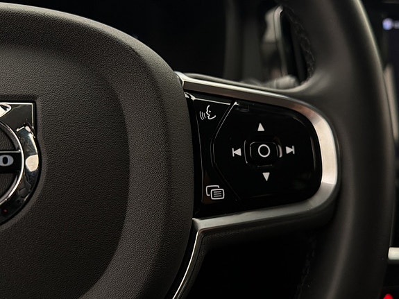 Volvo V60 Cross Country 18 of 30