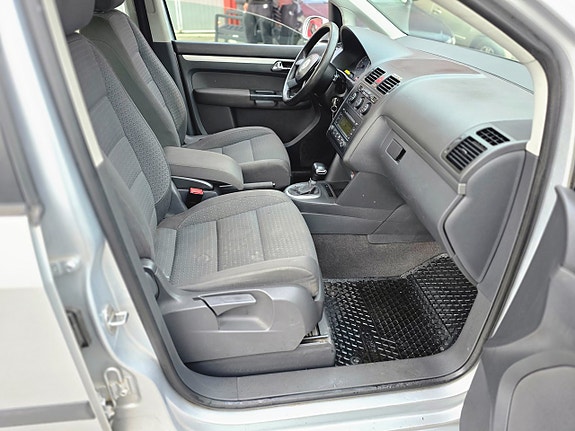 Volkswagen Touran 19 of 21