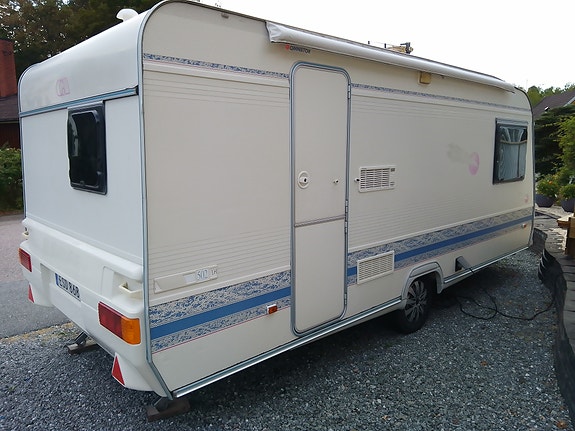 Adria UnicaB 502 LH 3 of 18