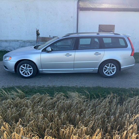 Volvo V70 4 of 4