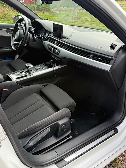 Audi A4 7 of 10