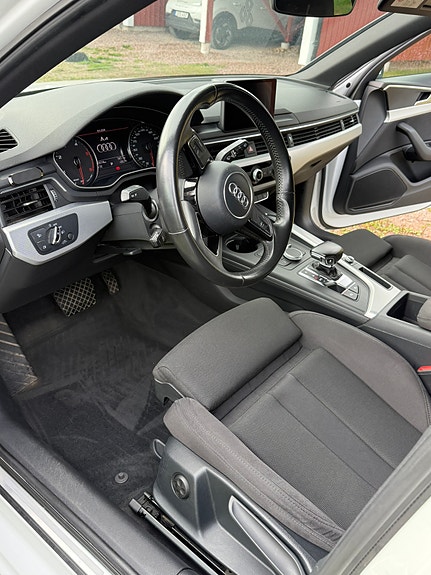 Audi A4 6 of 10