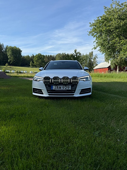 Audi A4 3 of 10