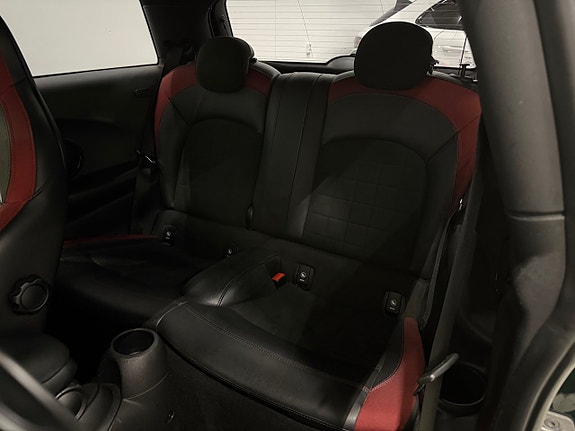 MINI John Cooper Works 16 of 30