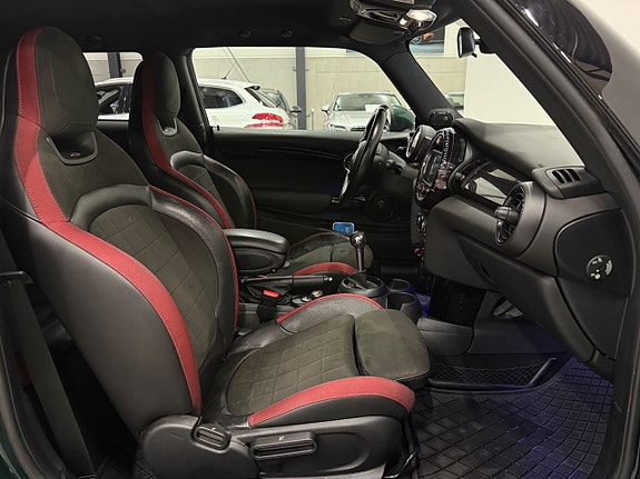 MINI John Cooper Works 14 of 30