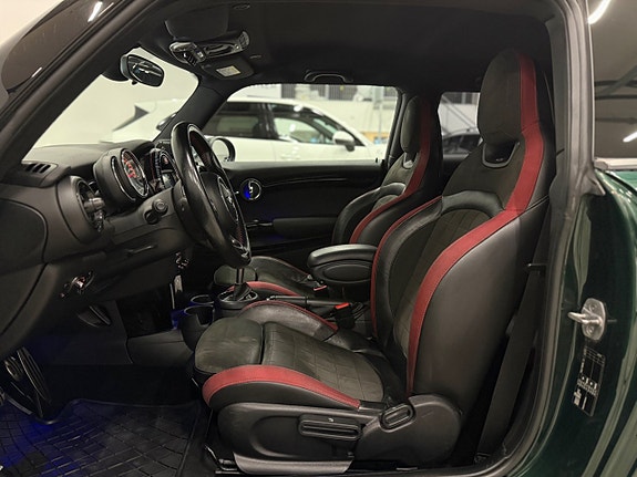 MINI John Cooper Works 13 of 30