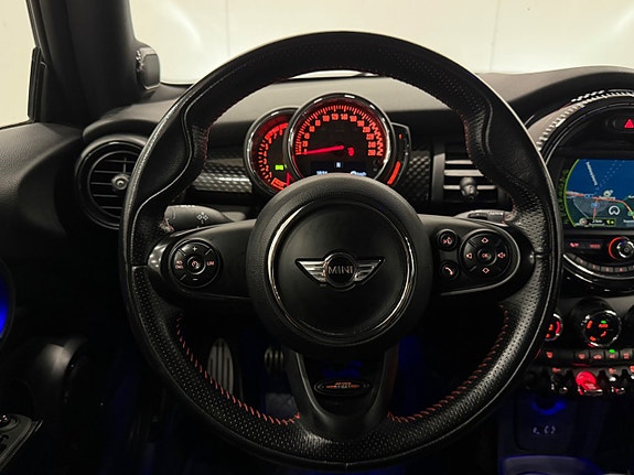 MINI John Cooper Works 28 of 30