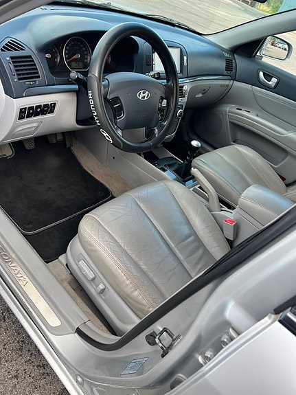Hyundai Sonata 7 of 8