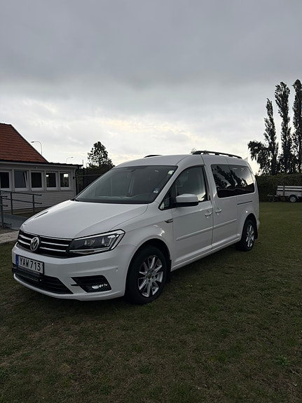 Volkswagen Caddy Maxi 2 of 7
