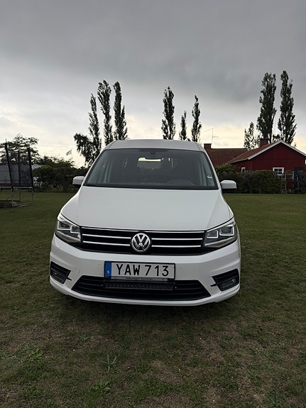 Volkswagen Caddy Maxi 3 of 7