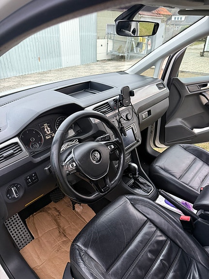 Volkswagen Caddy Maxi 5 of 7
