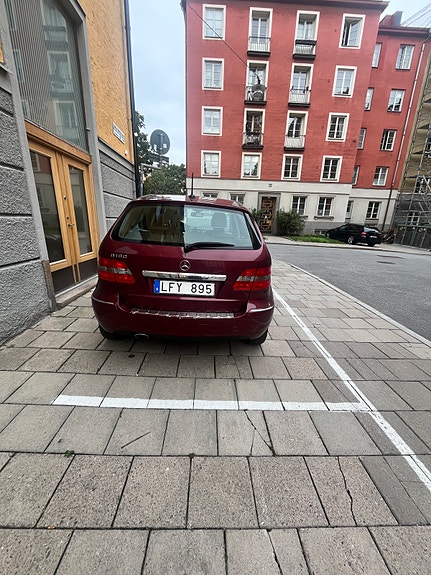 Mercedes-Benz B 180 15 of 17