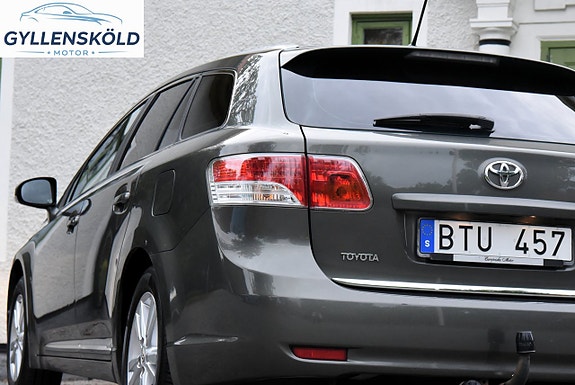 Toyota Avensis 5 of 13