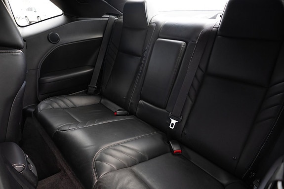 Dodge Challenger 15 of 15