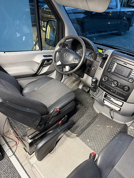 Mercedes-Benz Sprinter 316 4 of 8