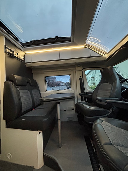 Adria TWIN 640 SLB Supreme (unikt XXL Panorama tak) 6 of 13