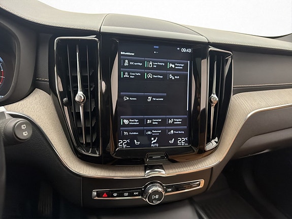 Volvo XC60 22 of 30