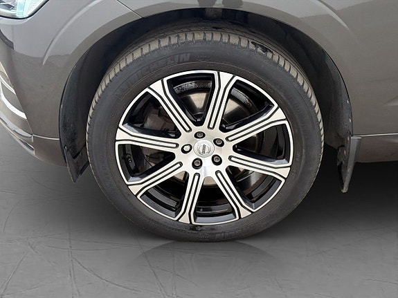 Volvo XC60 30 of 30