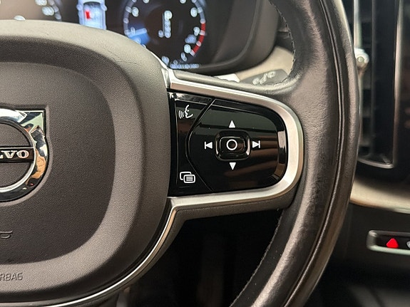 Volvo XC60 20 of 30